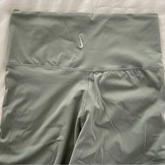 Nike Sage Gray Yoga Core Vinyasa Rainbow Side Stripe Athleisure - Picture 11 of 13